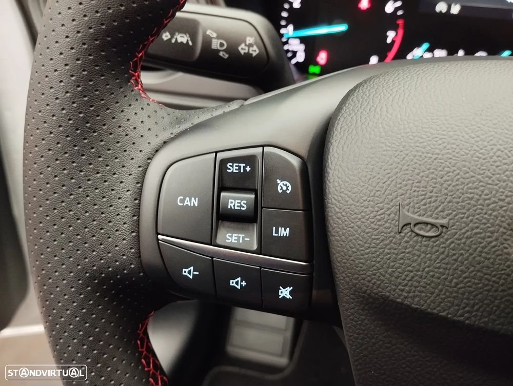 Ford Focus 1.0 EcoBoost MHEV ST-Line - 20