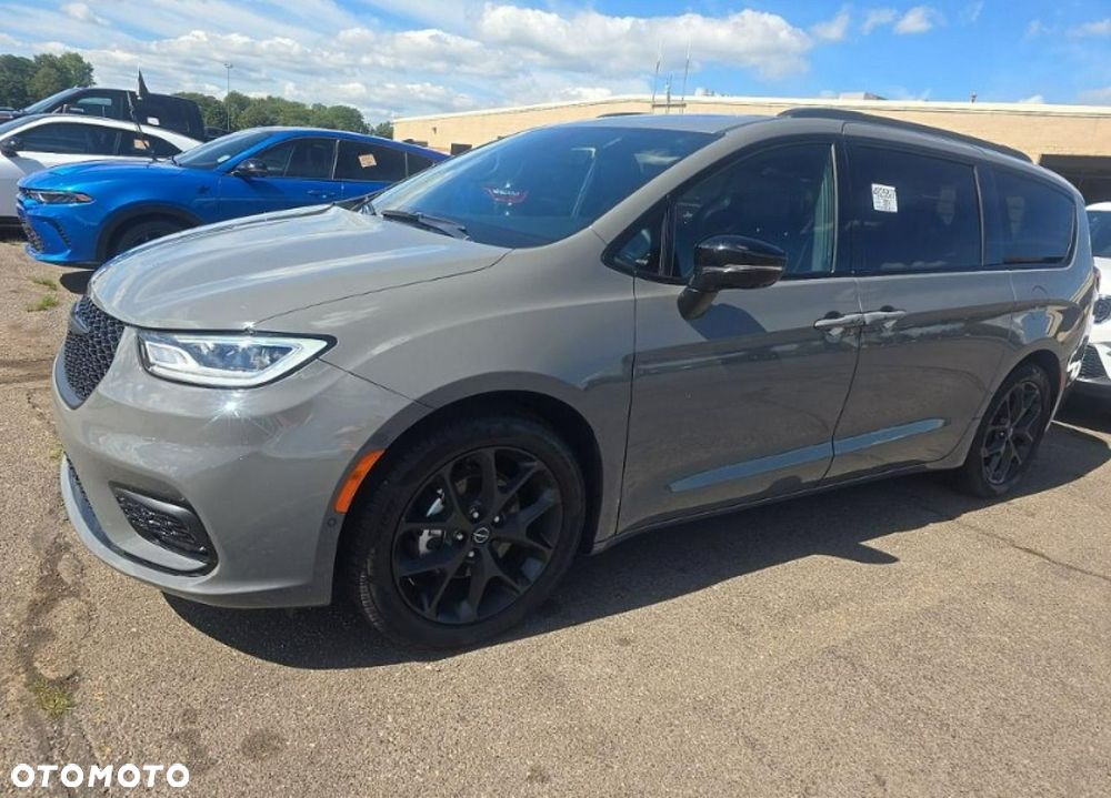 Chrysler Pacifica