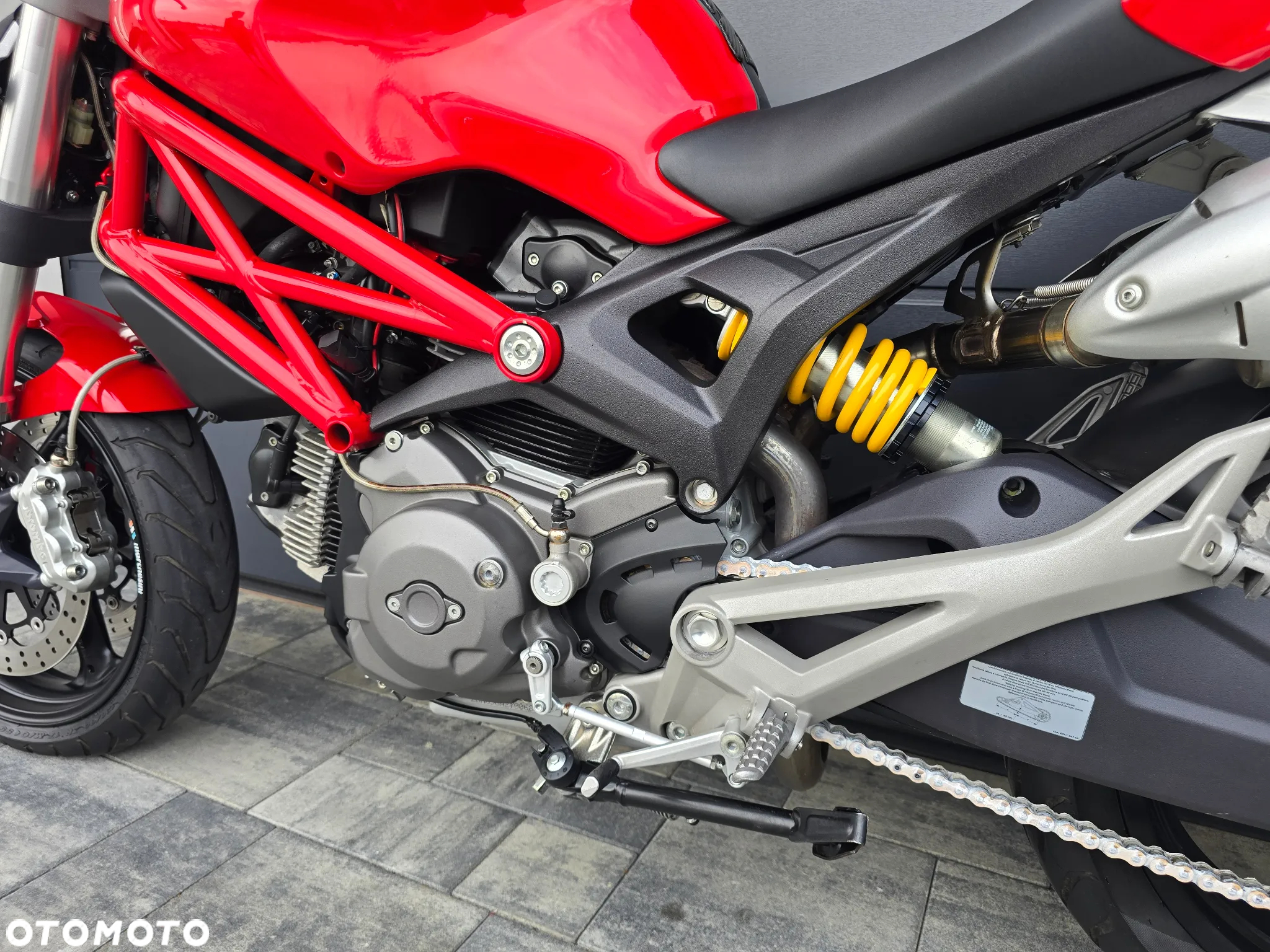 Ducati Monster - 14