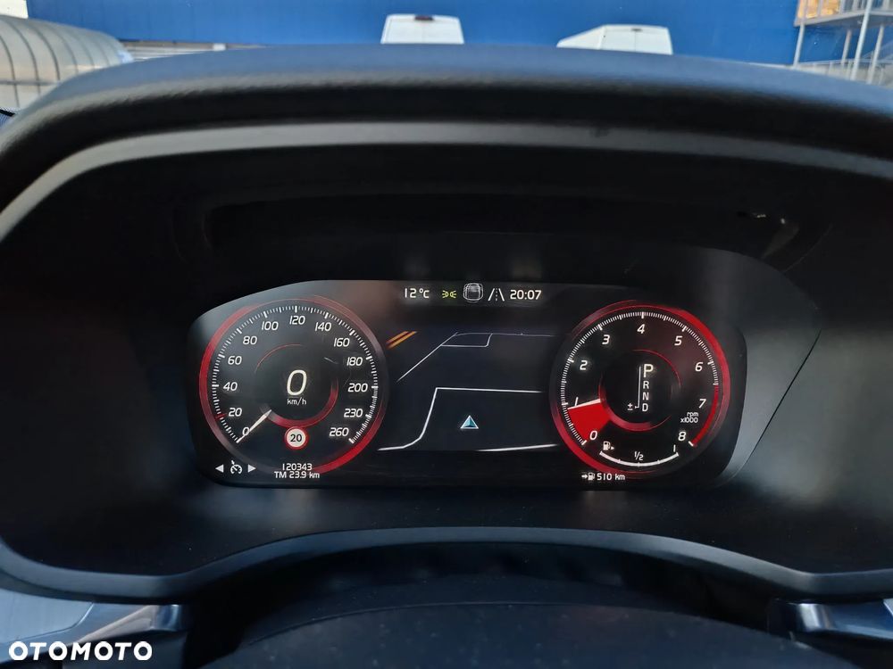 Volvo V60 Cross Country T5 AWD Geartronic Pro - 31
