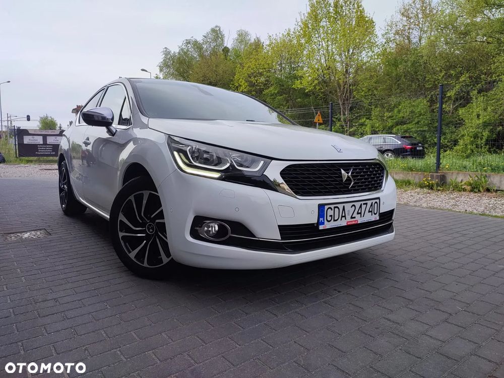 DS Automobiles DS 4