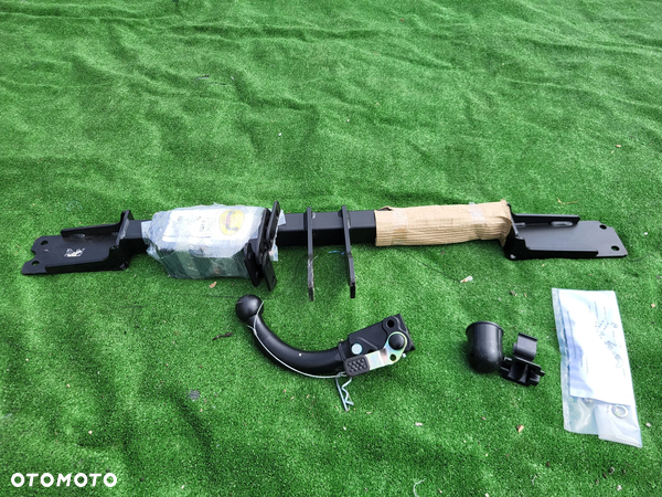 Hak holowniczy  OPEL MERIVA 5drz od 2003r-04/2010 kula odejmowana
