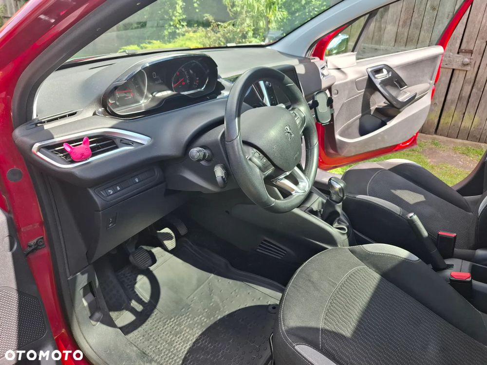 Peugeot 208 1.2 PureTech Style - 22