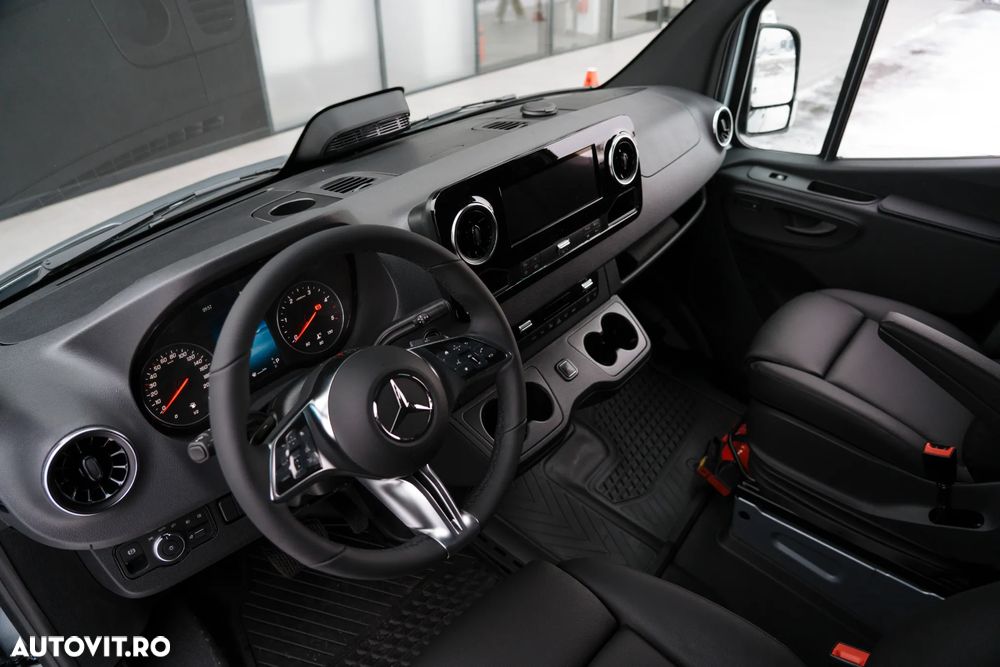 Mercedes-Benz Sprinter 319 CDI furgon - 21