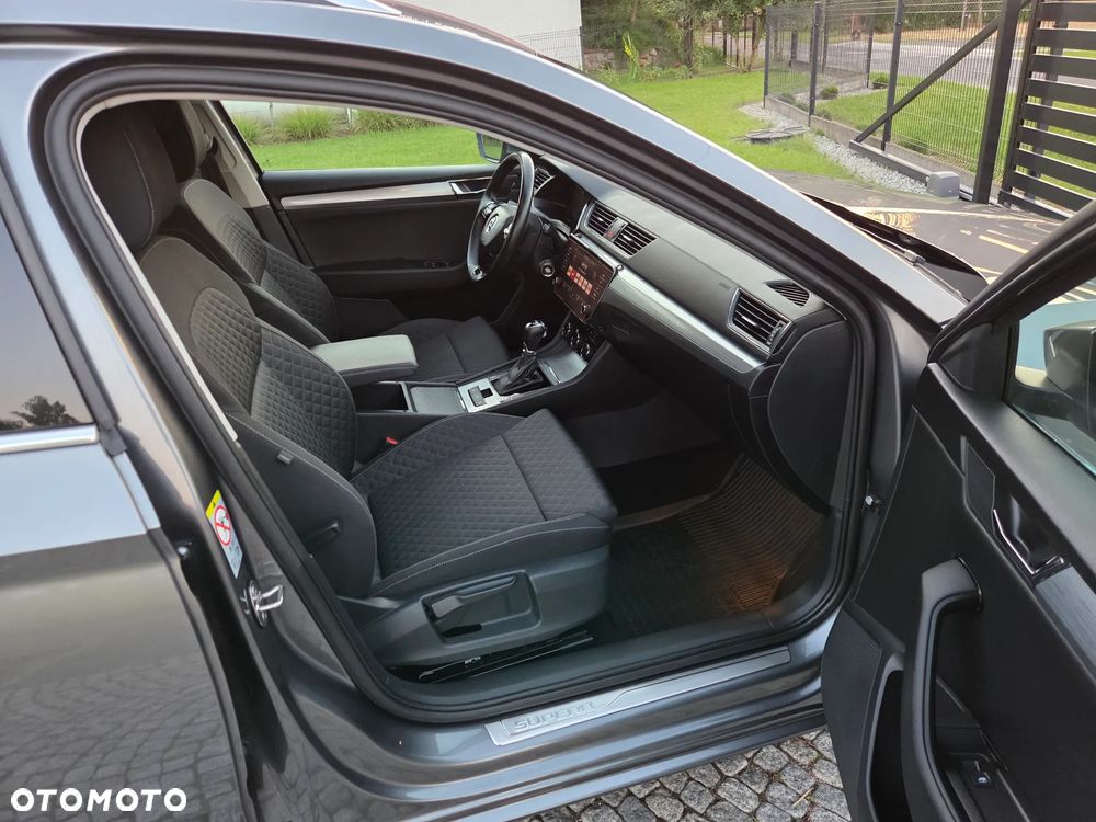 Skoda Superb 2.0 TDI SCR Ambition DSG - 13