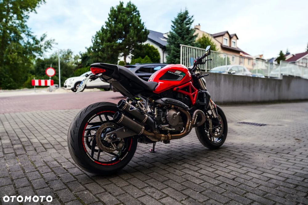 Ducati Monster - 8