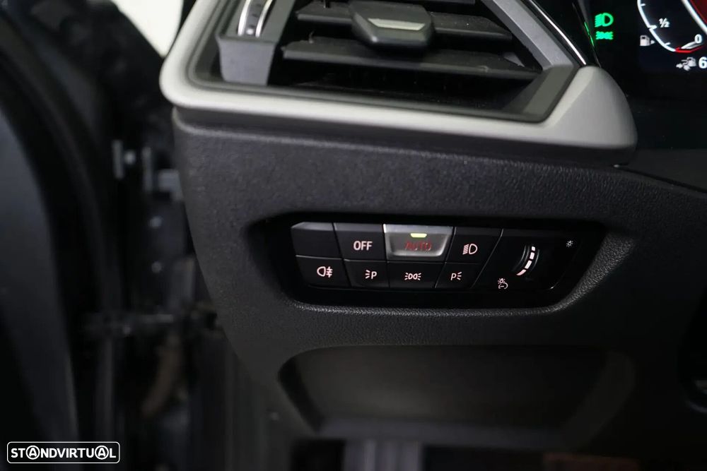 BMW 330 - 26
