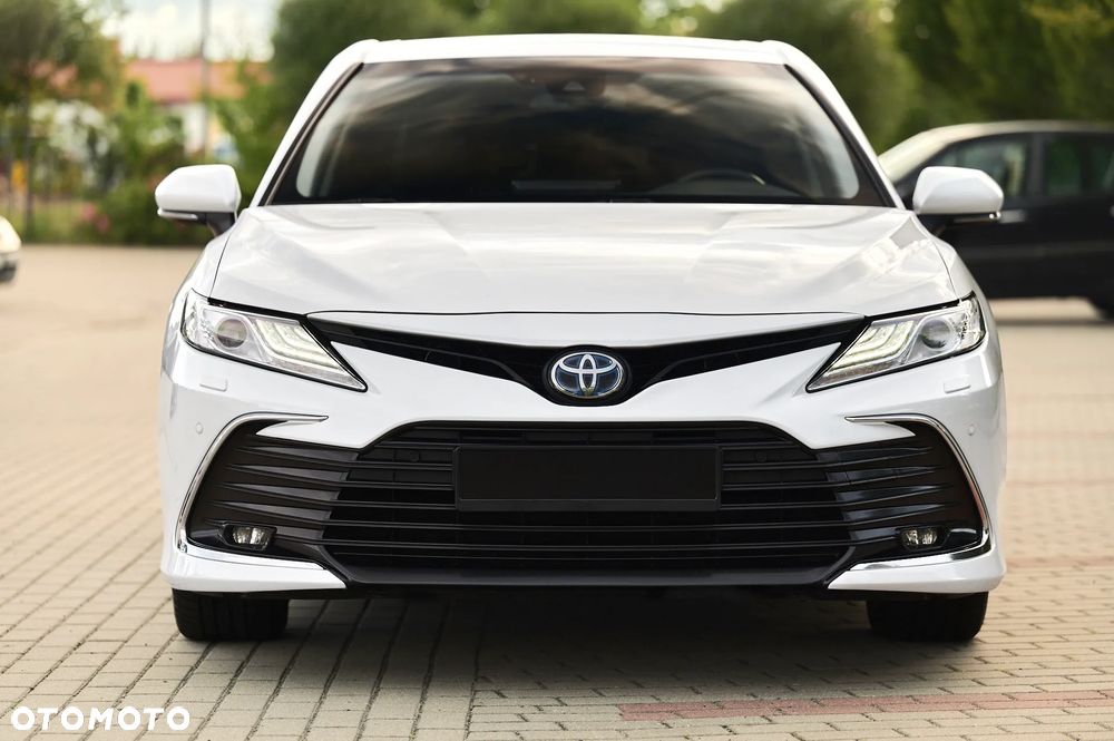 Toyota Camry 2.5 Hybrid Executive CVT - 6