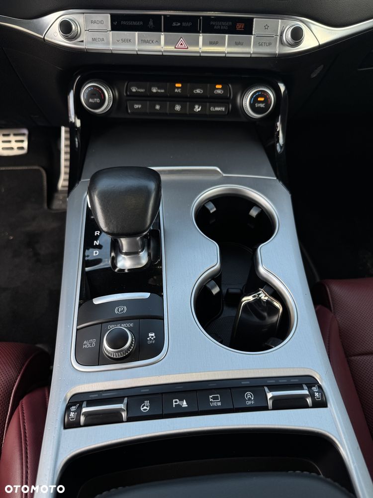 Kia Stinger 3.3 T-GDI V6 GT AWD - 24