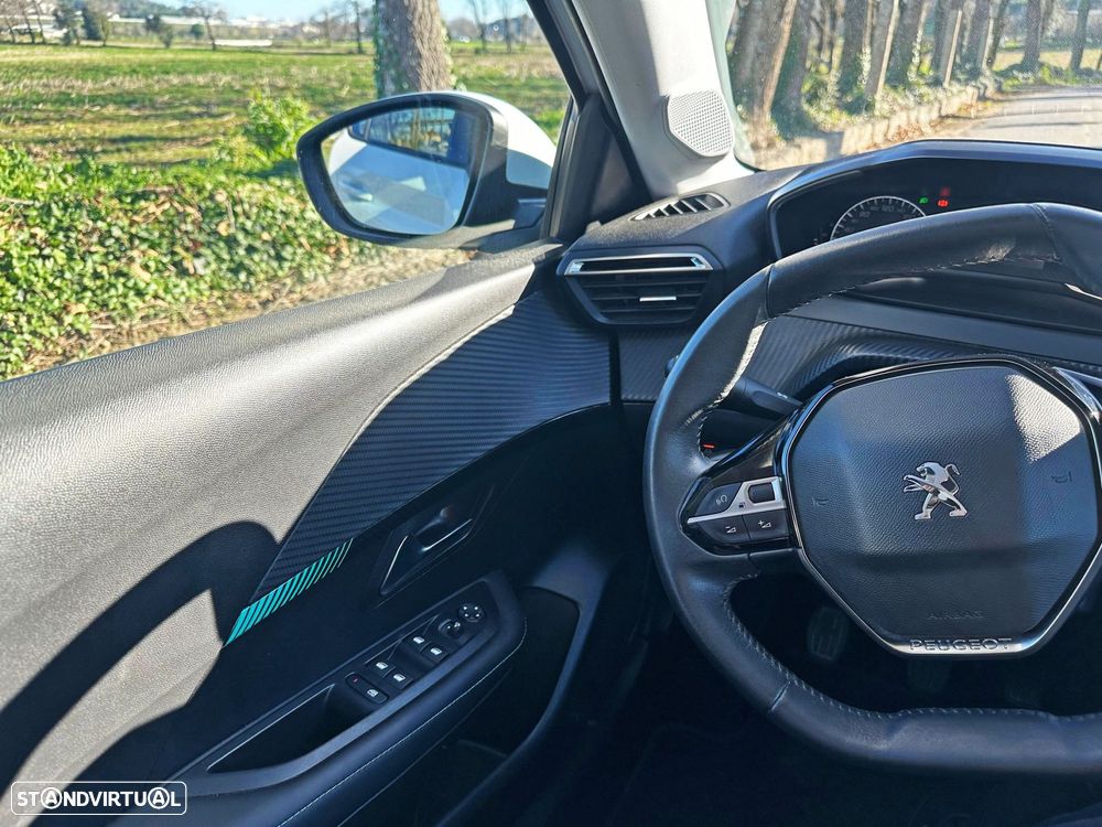 Peugeot 208 1.2 PureTech Allure - 13