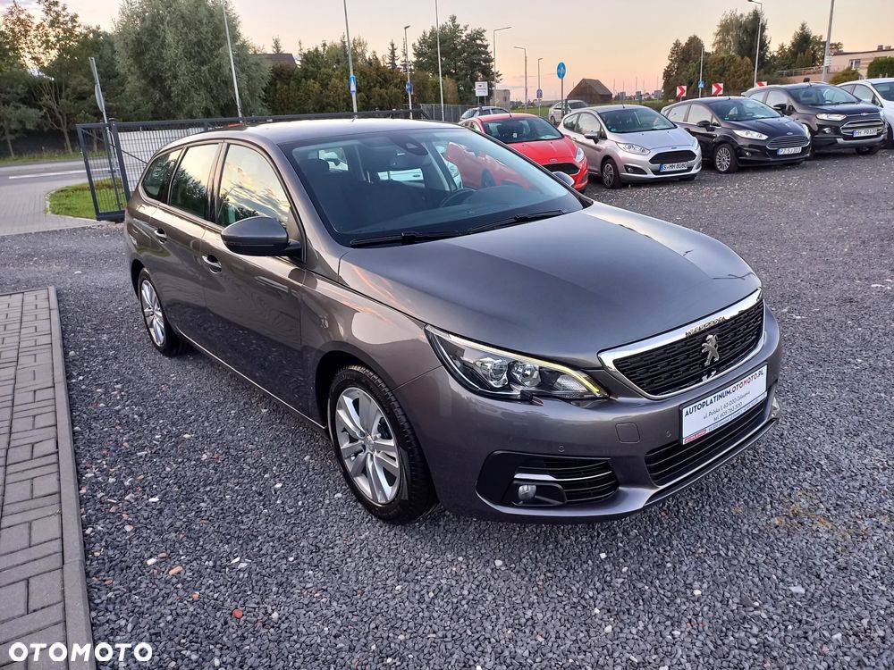 Peugeot 308 - 9