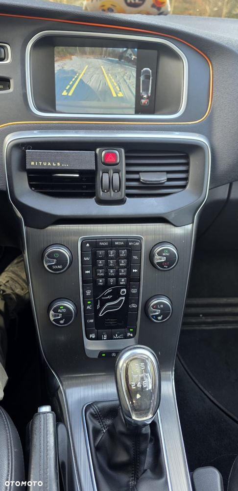 Volvo V40 D3 Summum - 6