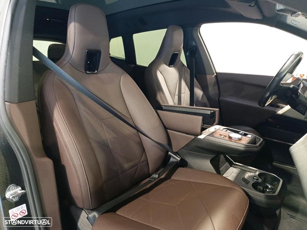 BMW iX xDrive 40 - 6