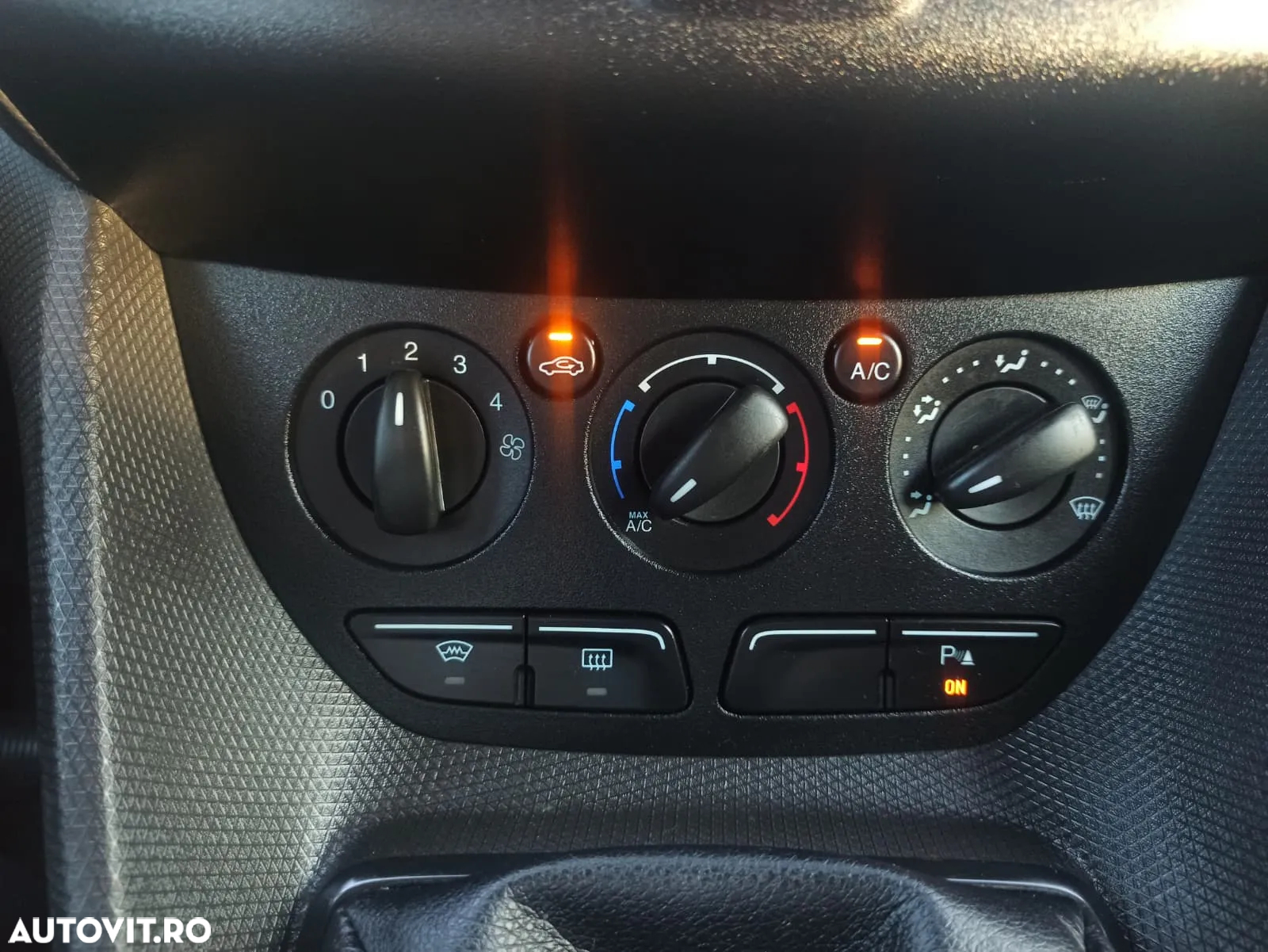Ford Transit Connect 1.5 TDCI Combi Commercial LWB(L2) N1 Trend - 23