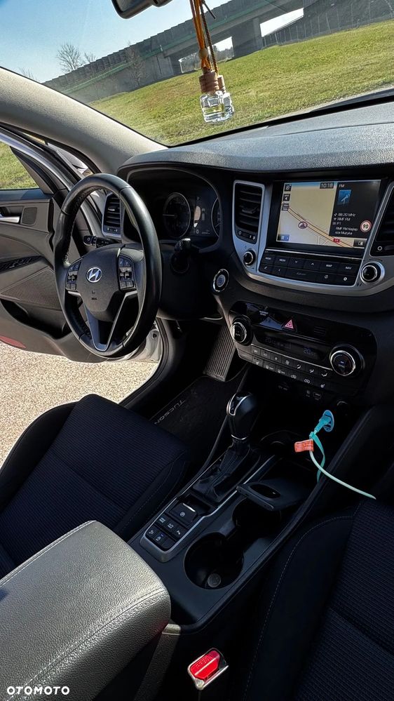 Hyundai Tucson 1.7 CRDI BlueDrive Comfort 2WD DCT - 11