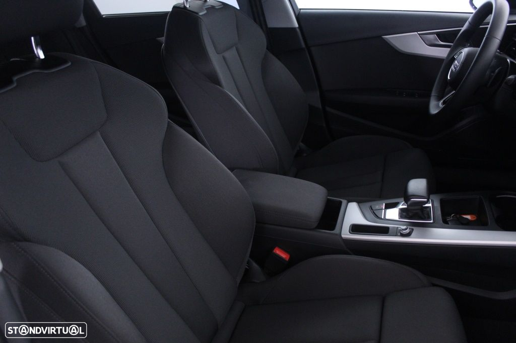 Audi A4 Avant 35 TDI Fleet Edition S tronic - 14