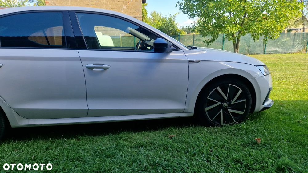 Skoda Octavia 2.0 TDI 4x4 Sportline DSG - 9