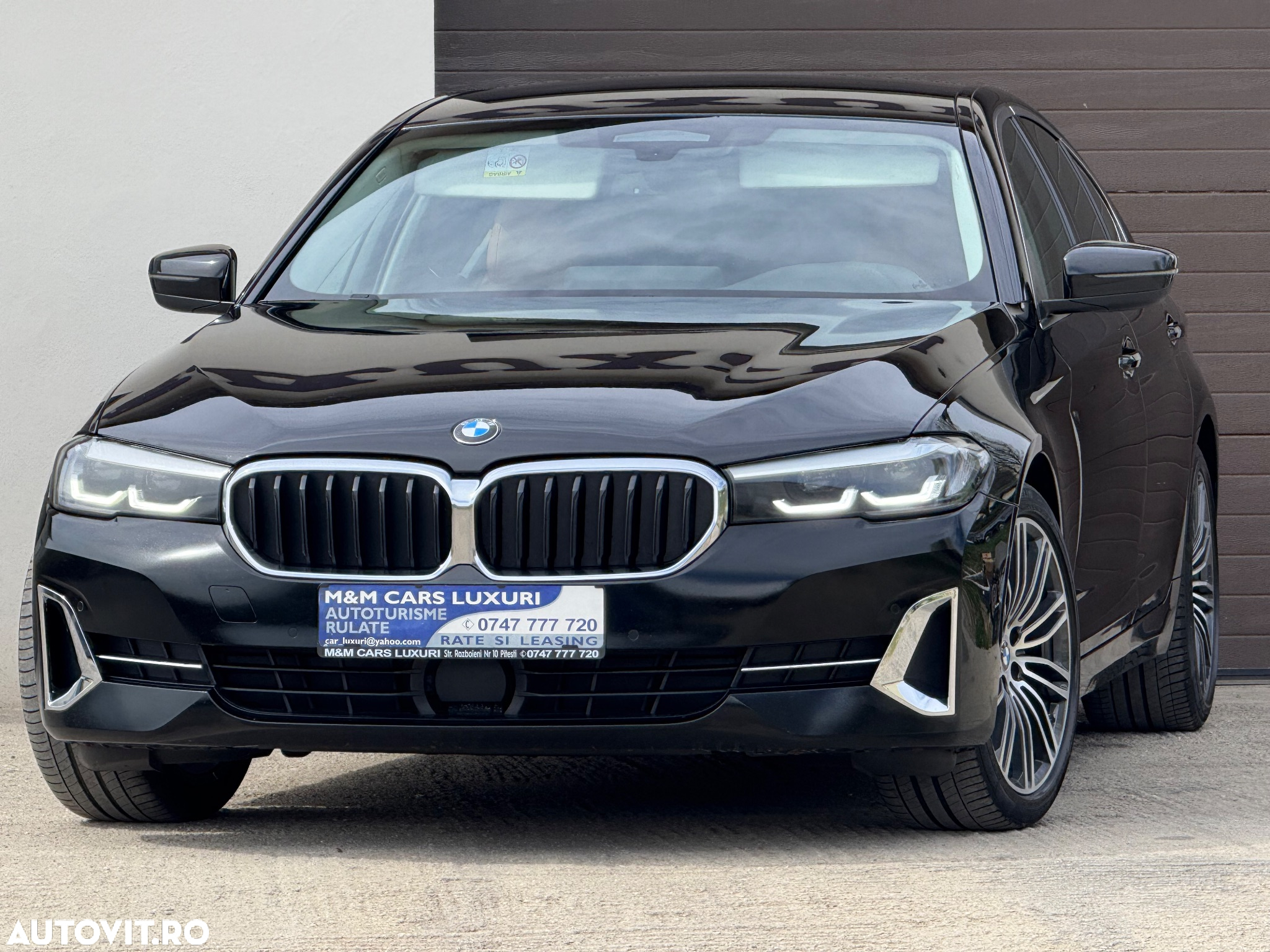 BMW Seria 5 520d Aut. Sport Line - 2