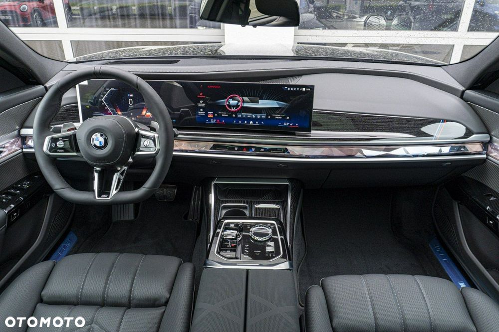 BMW Seria 7 - 17