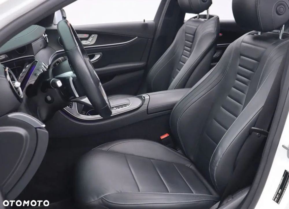 Mercedes-Benz Klasa E 220 d 4Matic 9G-TRONIC AMG Line - 11