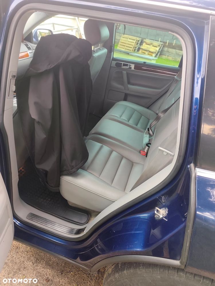 Volkswagen Touareg 3.2 V6 Tiptr - 12