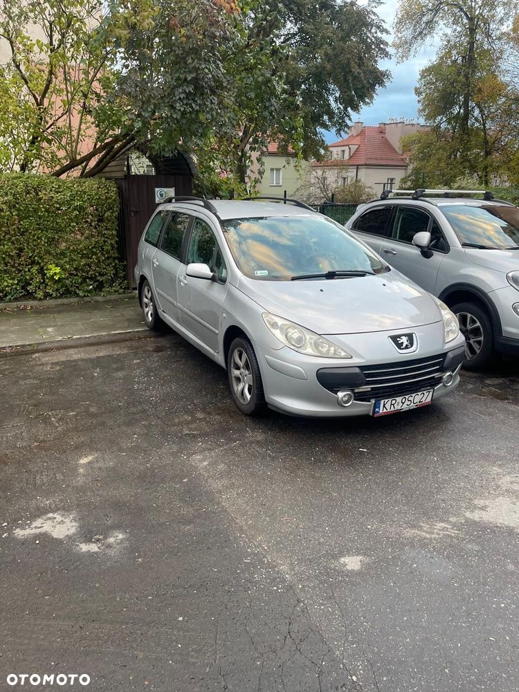 Peugeot 307 - 1