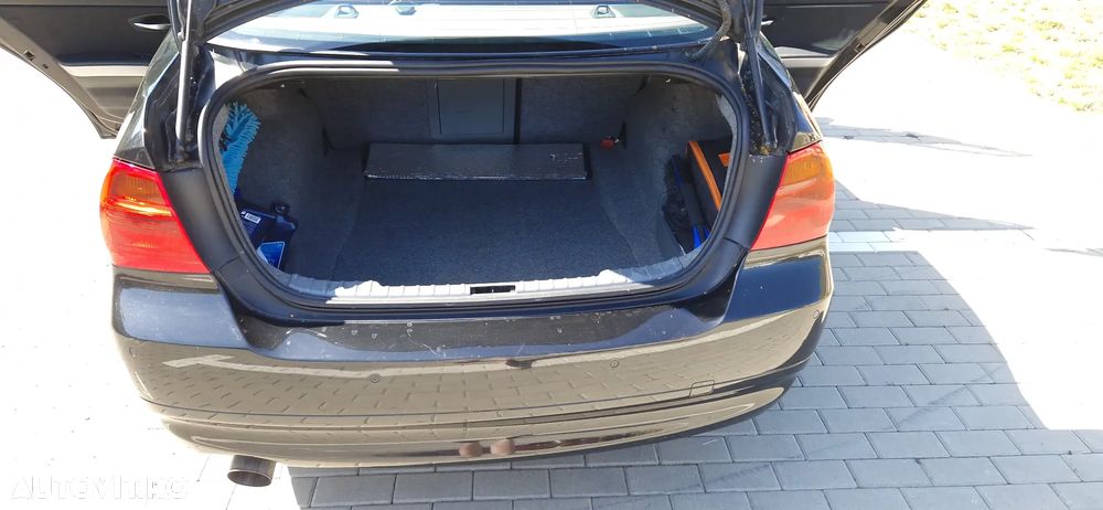 BMW Seria 3 - 18