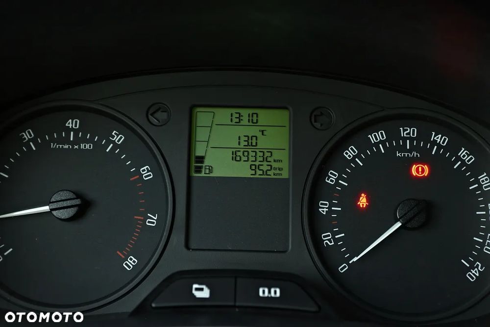 Skoda Fabia 1.2 TSI Active - 28