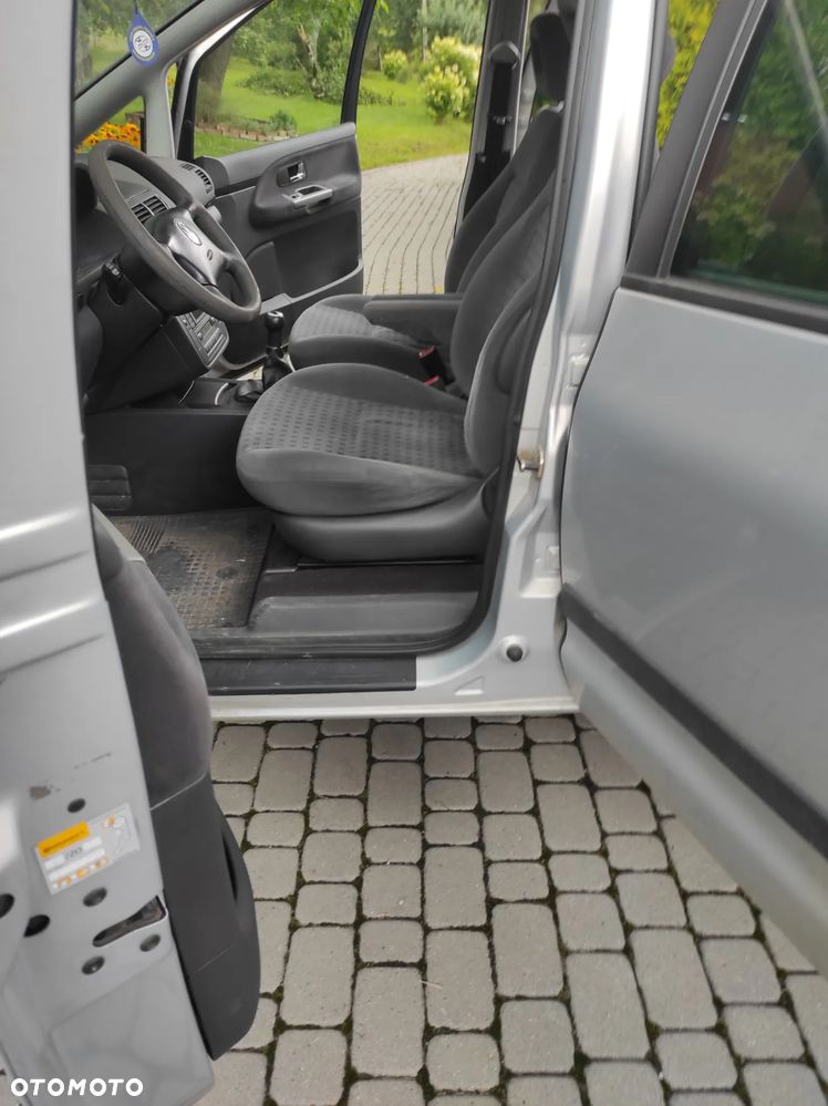 Volkswagen Sharan 1.9 TDI Highline 4Mot - 40