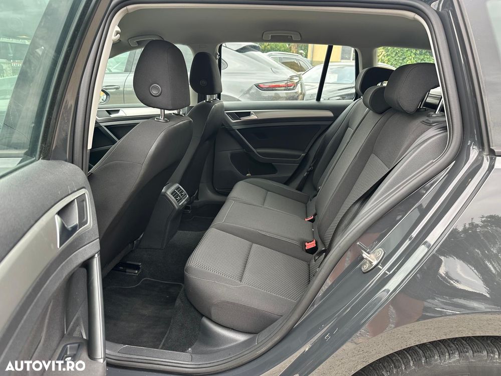 Volkswagen Golf 1.6 TDI SCR Comfortline - 13