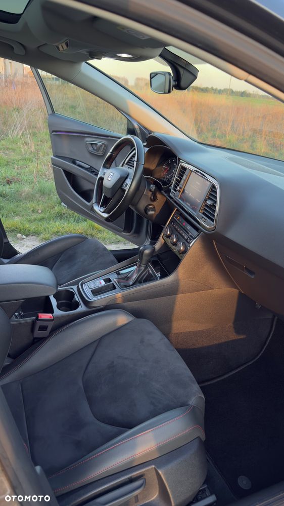 Seat Leon 2.0 TDI DPF Start&Stop DSG FR - 21