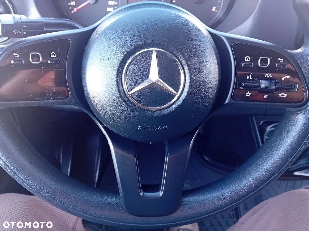 Mercedes-Benz Sprinter - 27