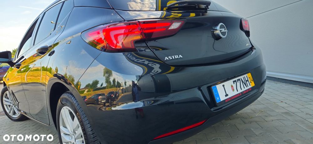 Opel Astra IV 1.4 Essentia - 1