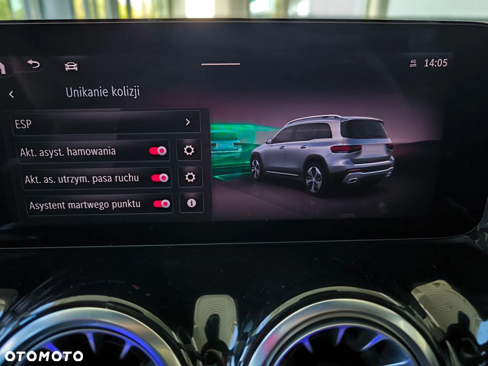 Mercedes-Benz GLB 200 AMG Line 7G-DCT - 25