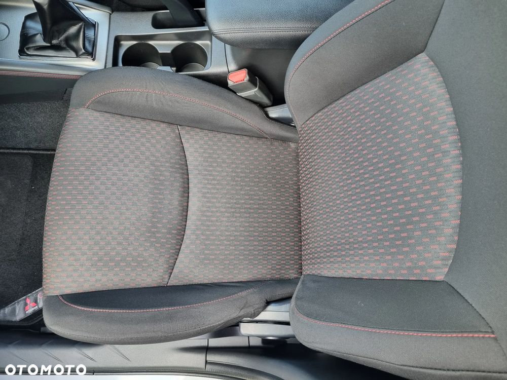 Mitsubishi ASX 1.6 ClearTec 2WD Diamant Edition+ - 26