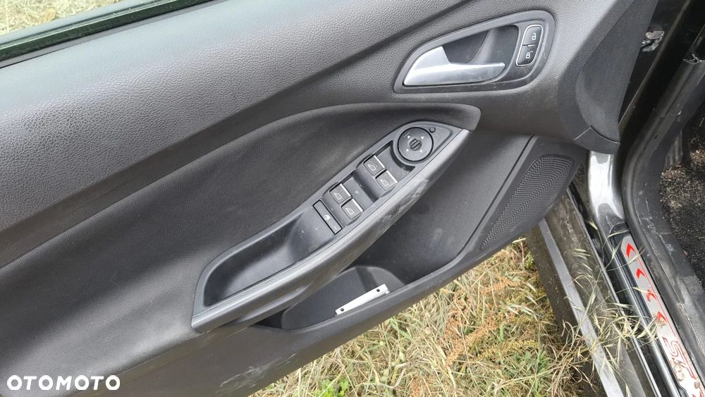 Ford Focus - 8