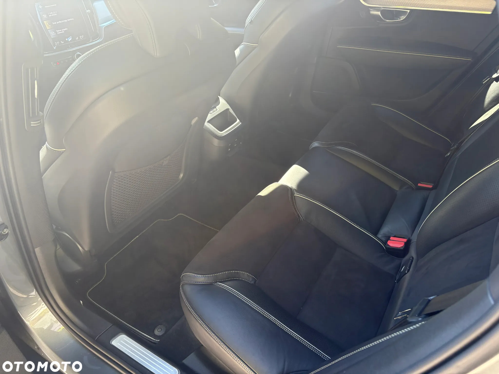 Volvo V90 D4 Geartronic R Design - 15