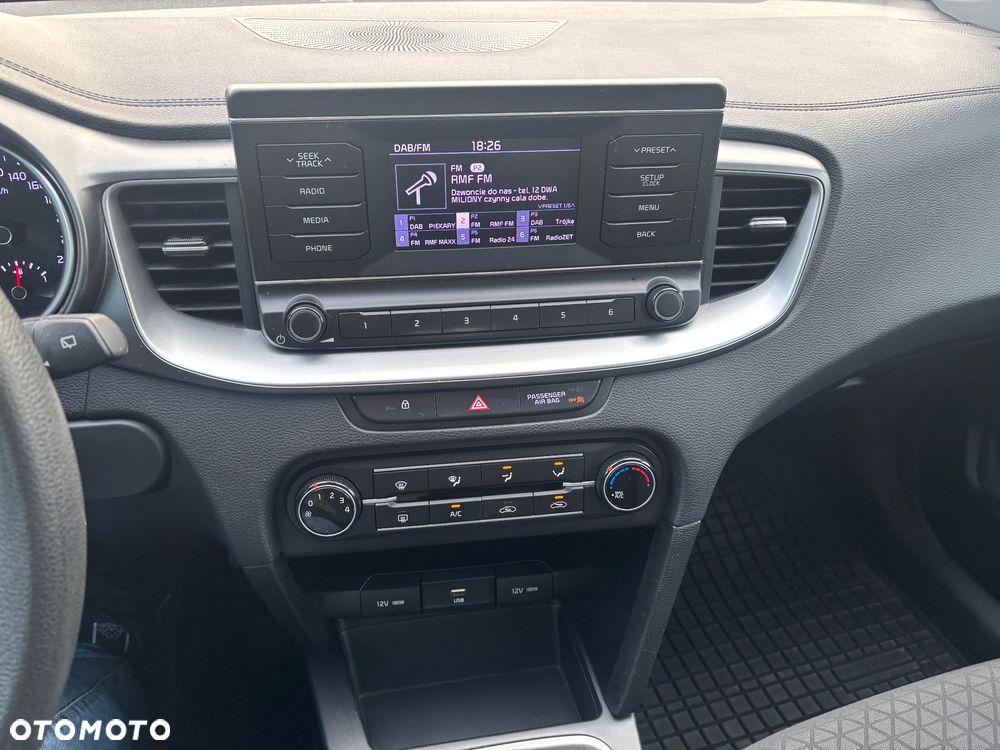 Kia Ceed 1.0 T-GDI S - 12