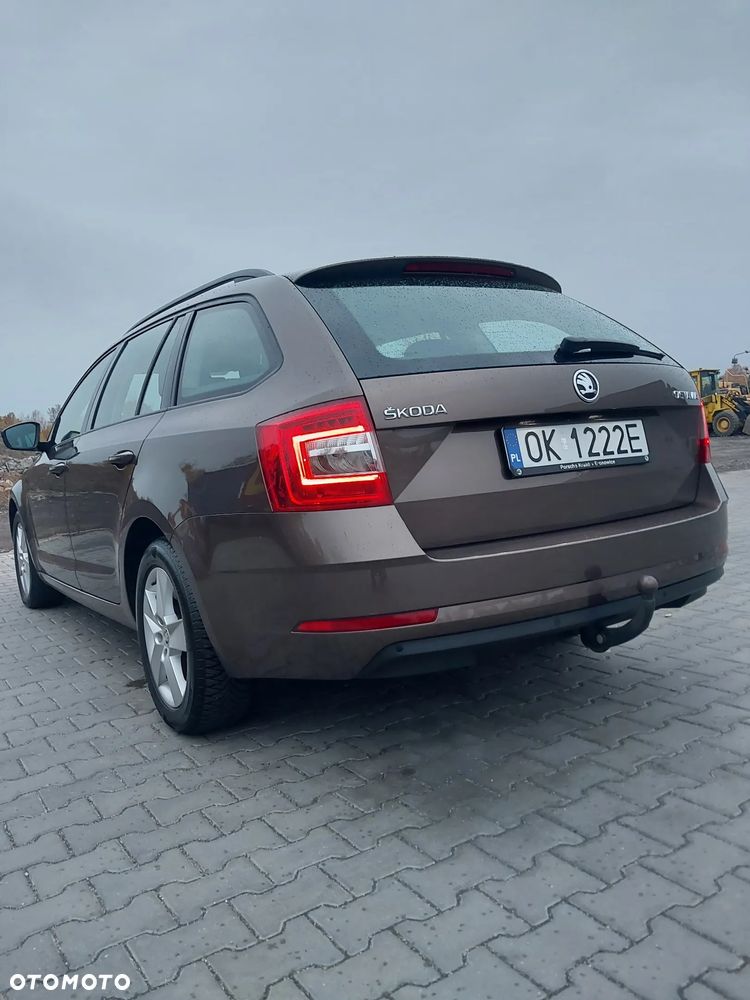 Skoda Octavia 1.6 TDI SCR Active - 8