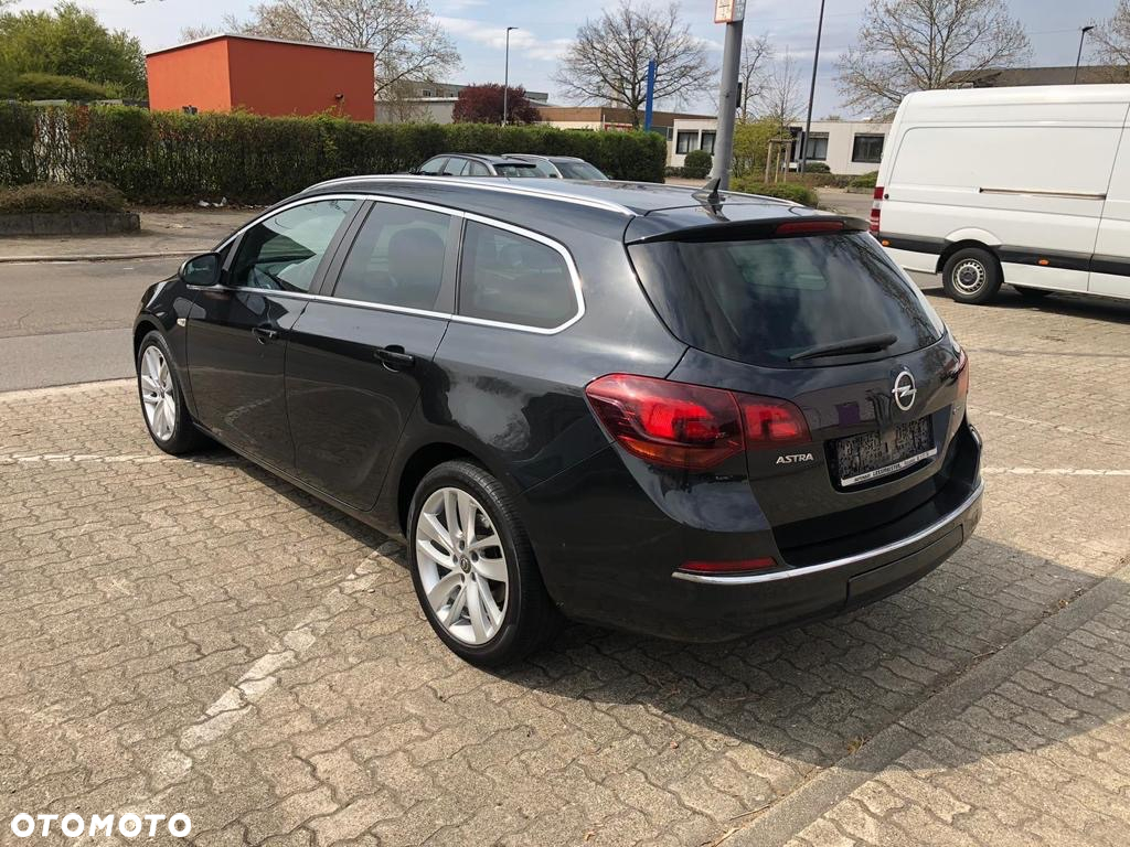 Opel Astra 2.0 CDTI ecoFLEX Start/Stop ENERGY - 4