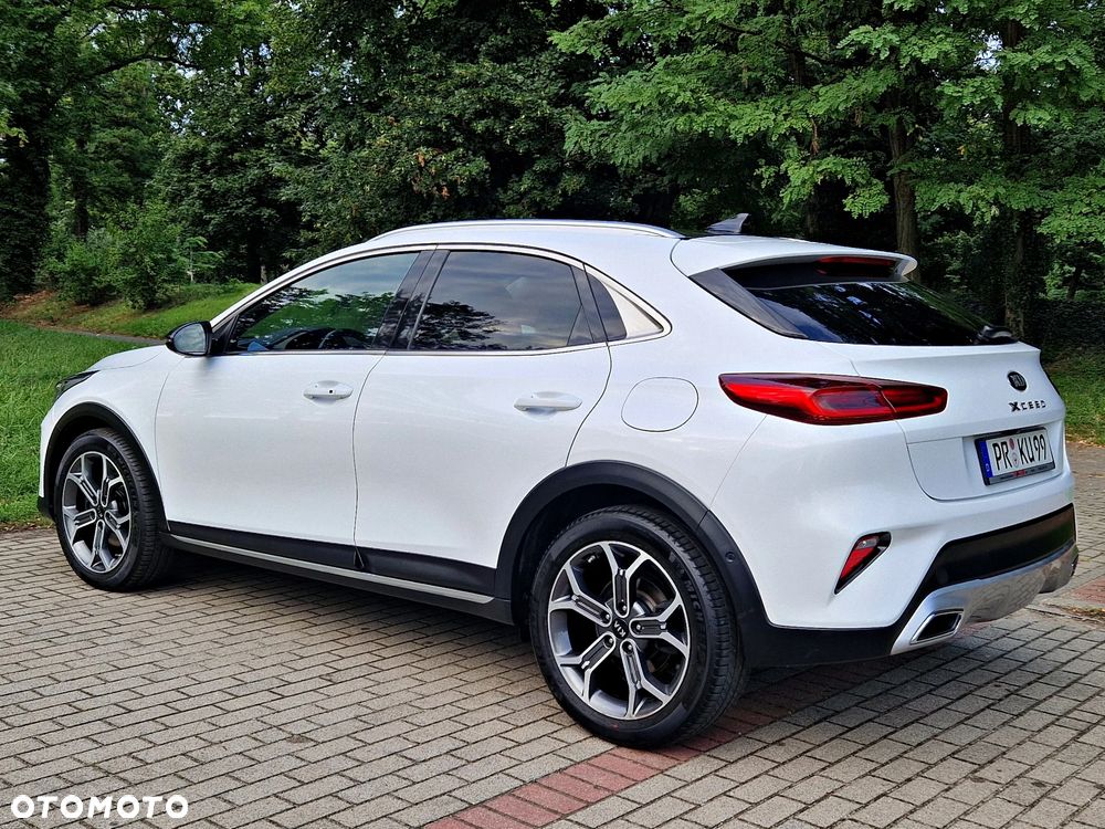Kia XCeed - 12