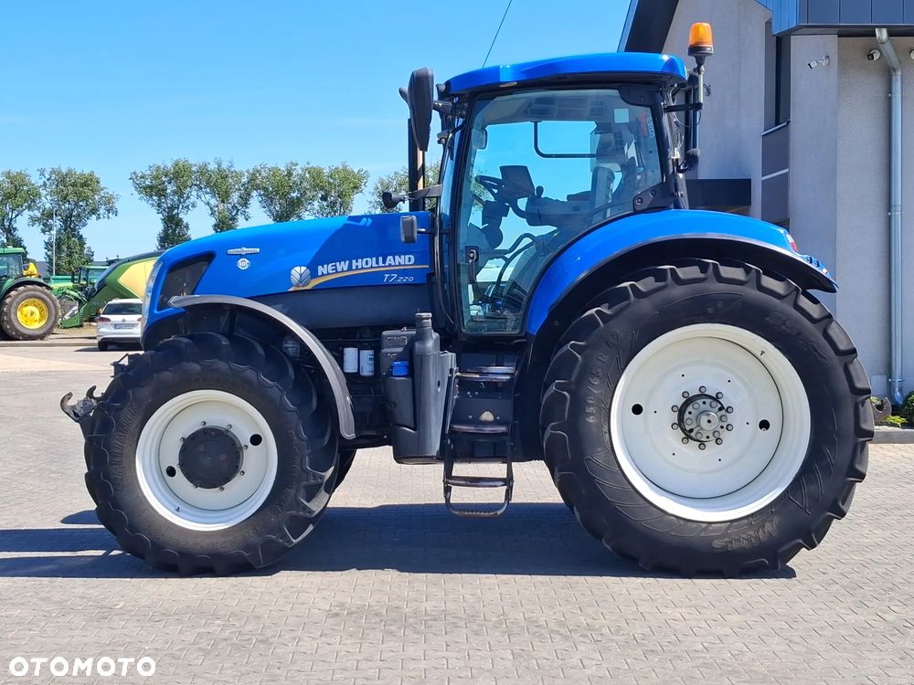 New Holland T 7.220 Auto Command - 2