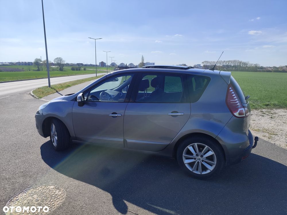 Renault Scenic dCi 150 FAP Luxe - 23