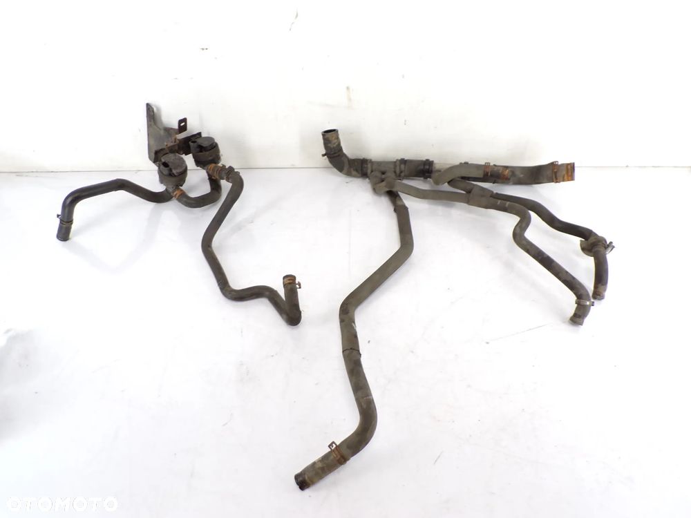 pompa wody wąż TRAFIC VIVARO PRIMASTAR 2,0 DCI LIFT 2012 - 1