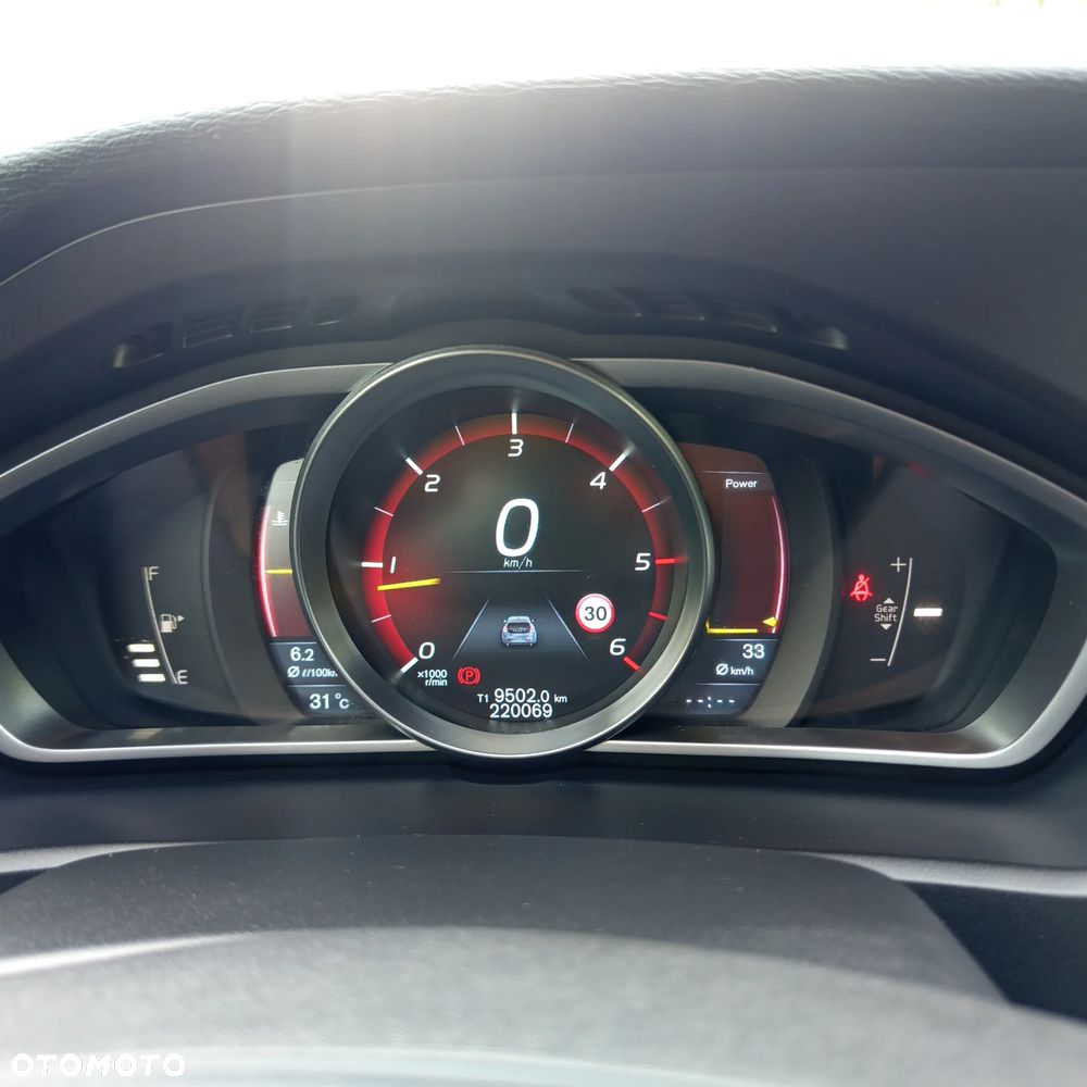 Volvo V40 D4 You - 13