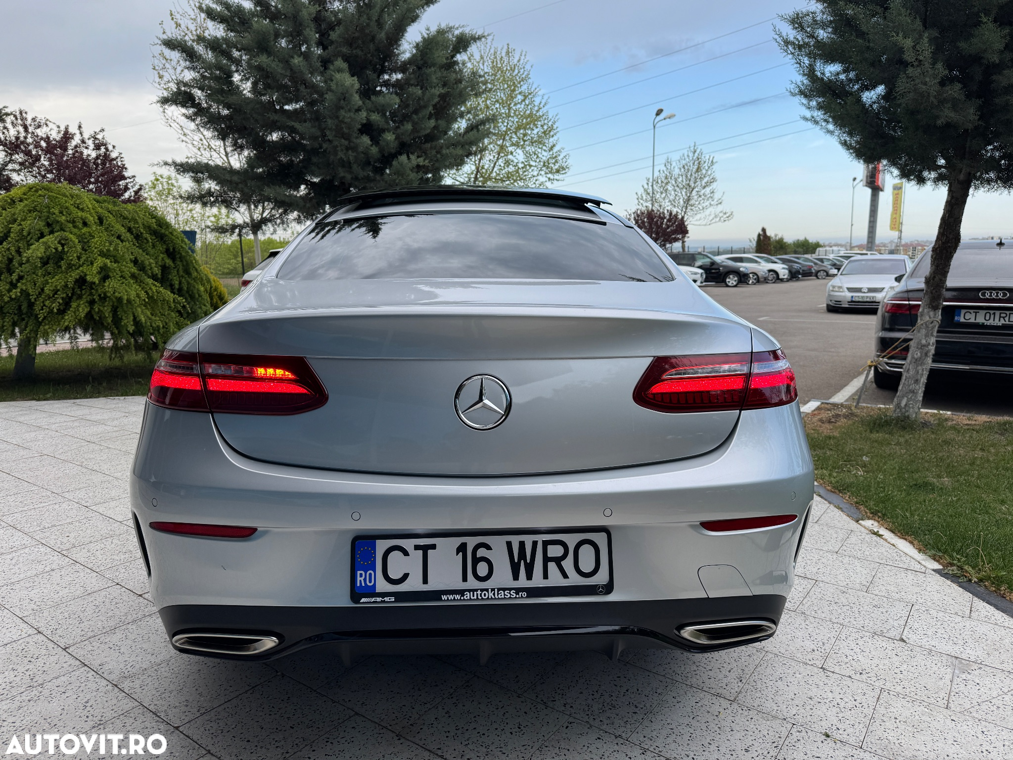 Mercedes-Benz E 200 Coupe 9G-TRONIC AMG Line - 15