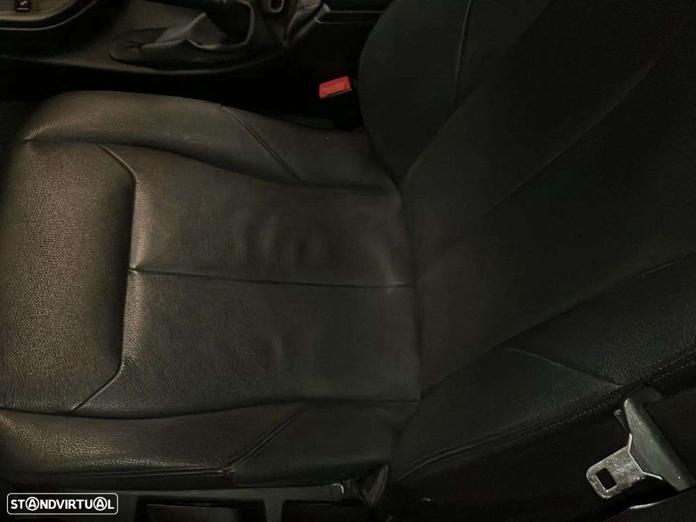 BMW 330 e iPerformance Line Sport - 9