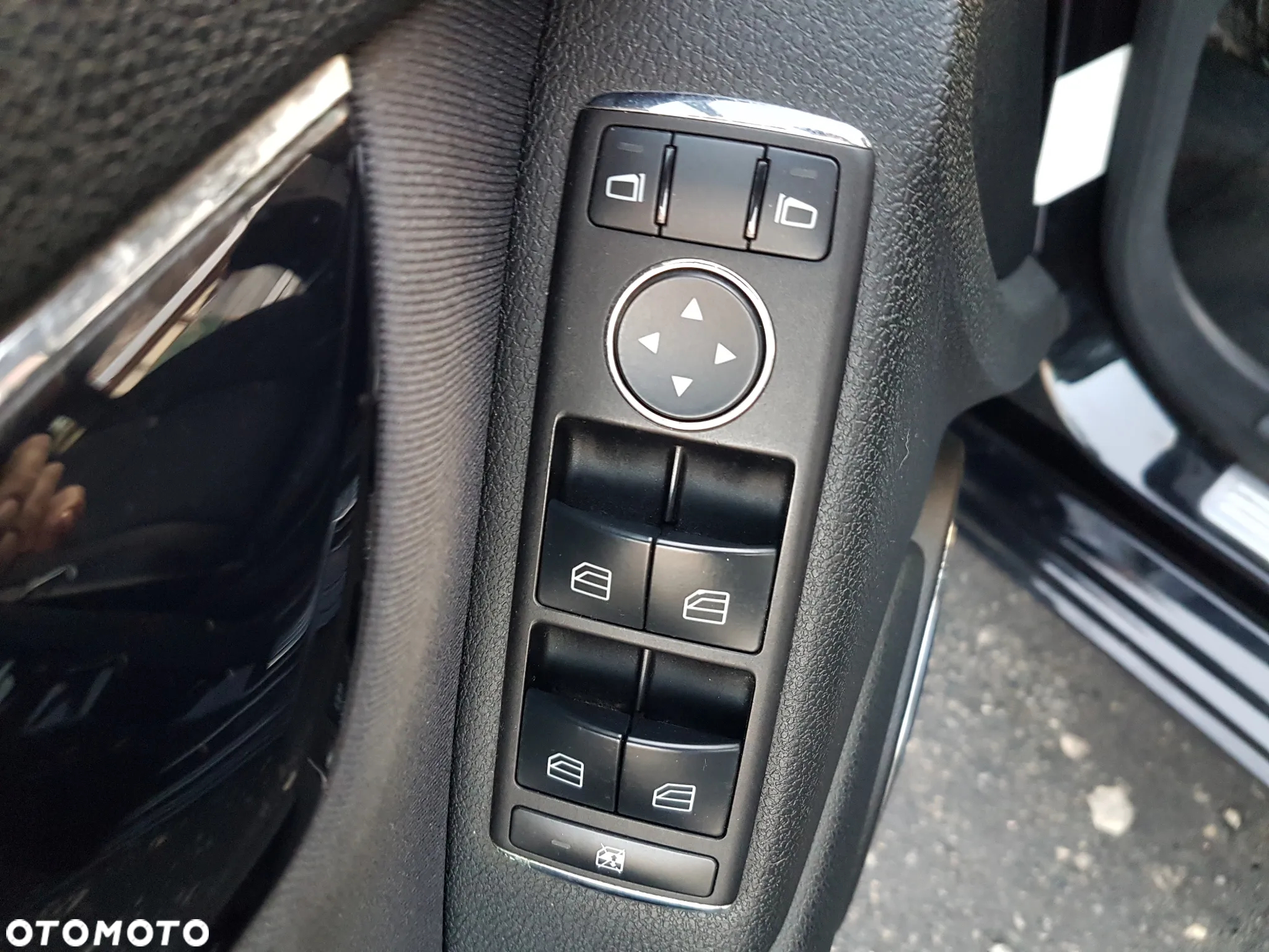 Mercedes-Benz Klasa C 200 T (BlueEFFICIENCY) Avantgarde - 25
