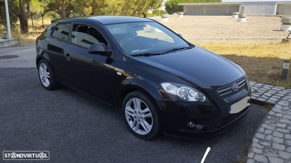 Kia Ceed S Coupé 1.6 CRDi EX - 1