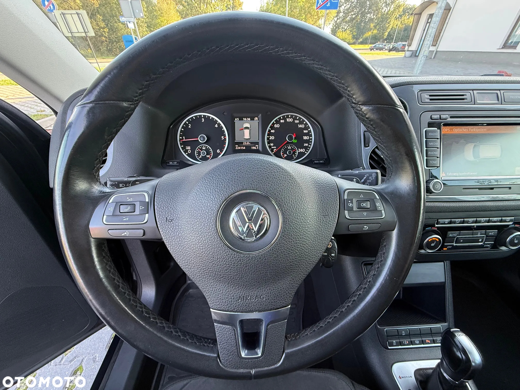 Volkswagen Tiguan 2.0 TDI DPF 4Motion BlueMotion Technology DSG Exclusive - 22
